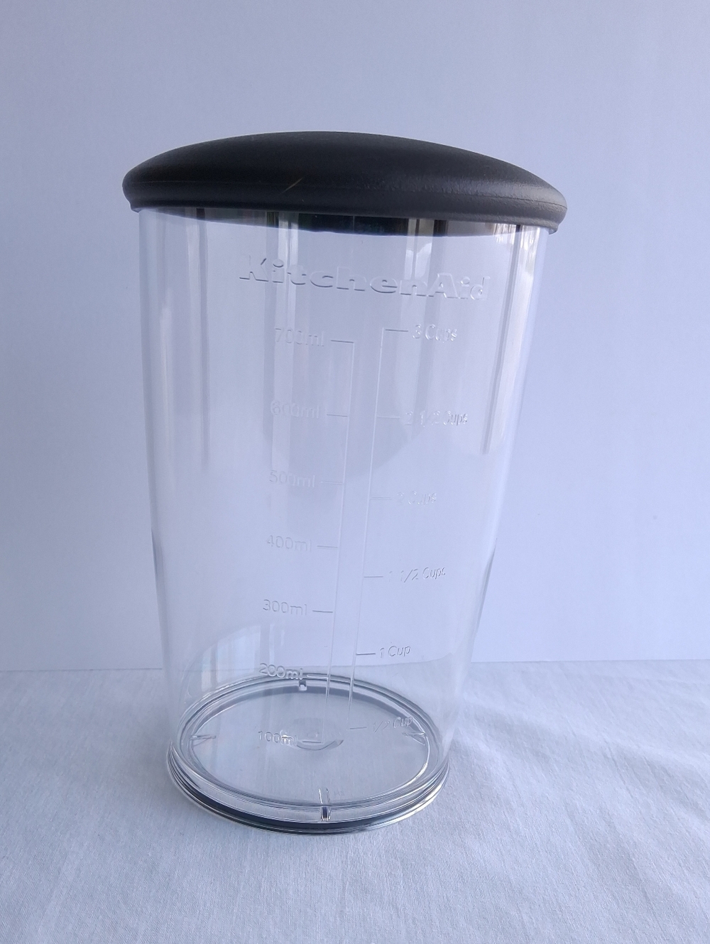 Kitchen Aid immersion blender Cup Clear with gray Rubber lid 700 Ml 3-cup